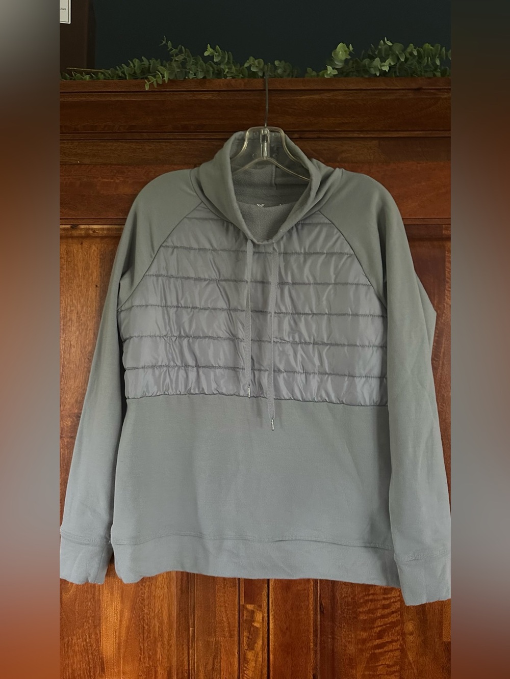 Xersion Quilted Pulloveri Hoodie
